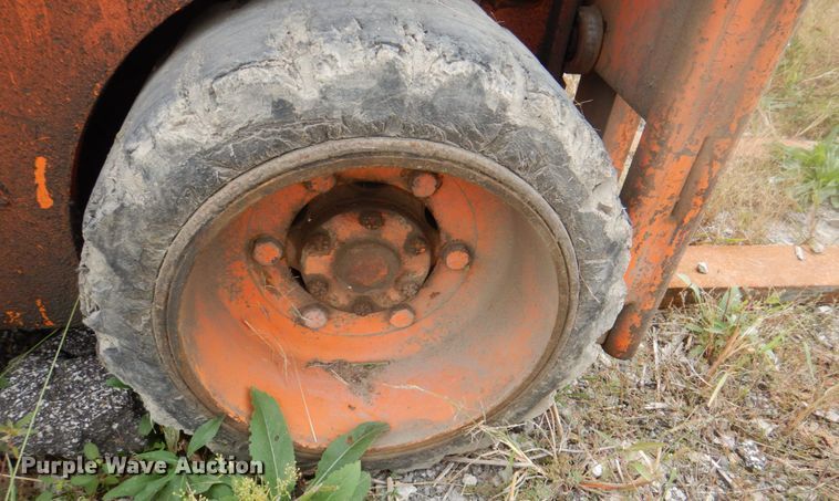 image for item JS9158 Yale  forklift