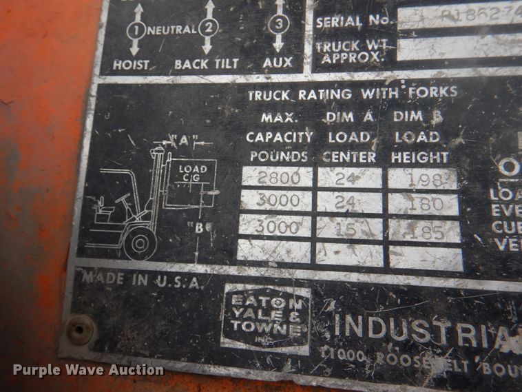 image for item JS9158 Yale  forklift