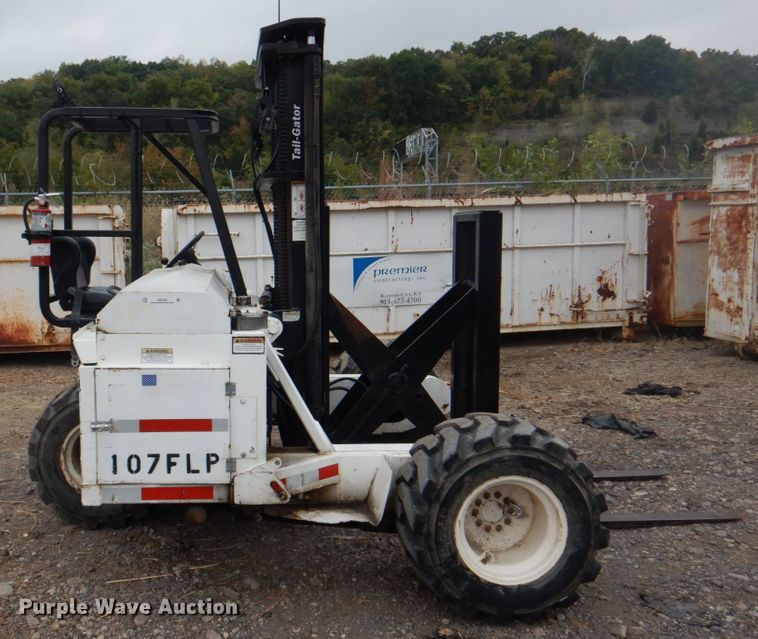 image for item JS9169 Tail Gator 500AWD  forklift