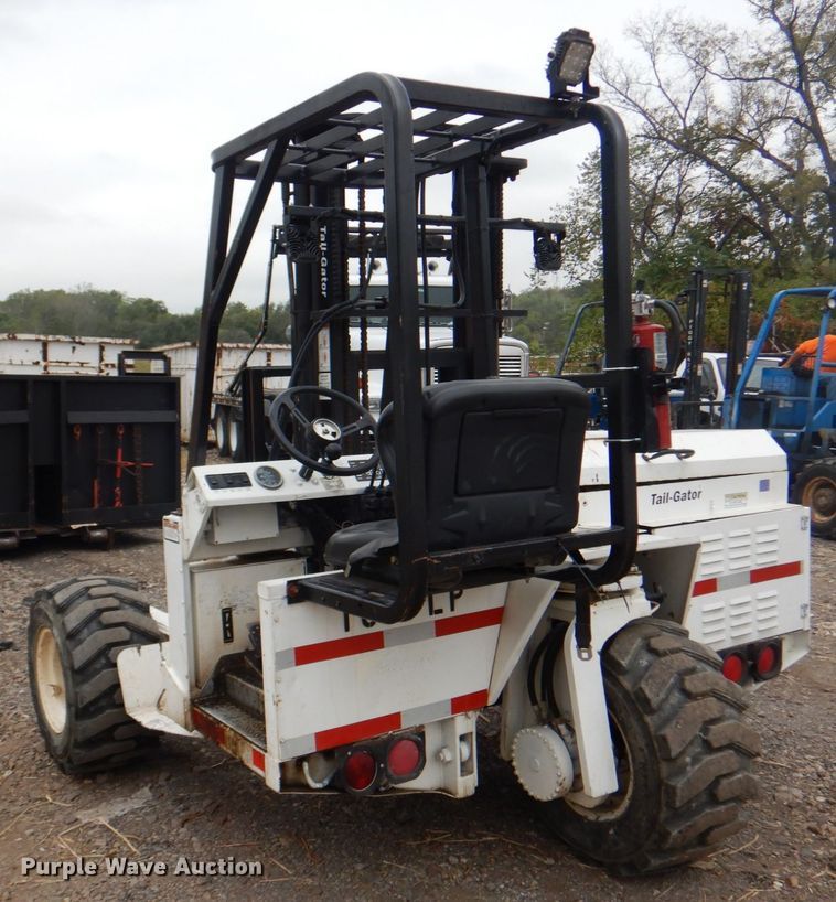 image for item JS9169 Tail Gator 500AWD  forklift