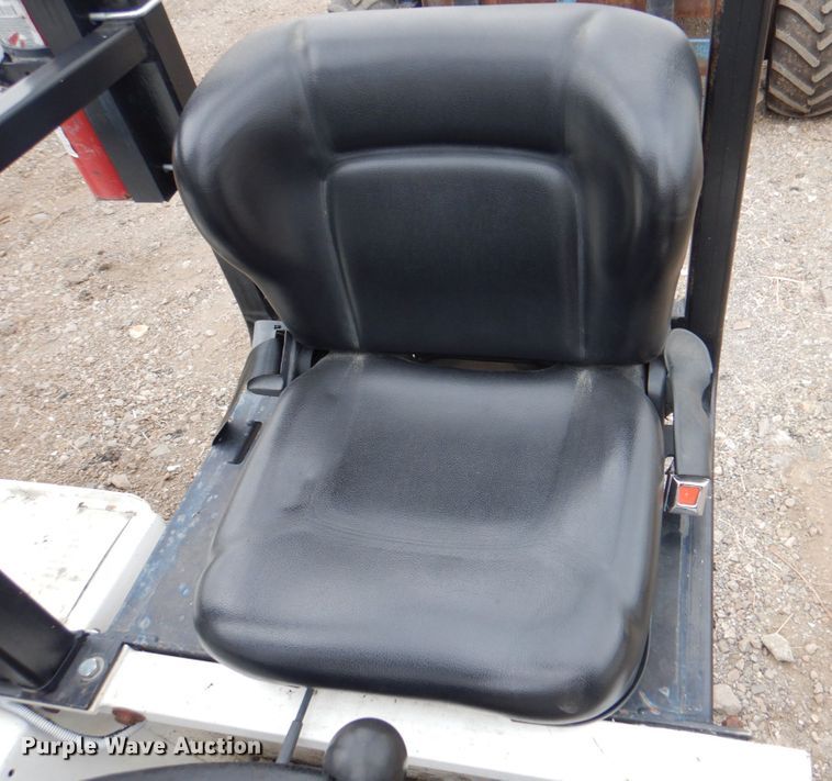 image for item JS9169 Tail Gator 500AWD  forklift