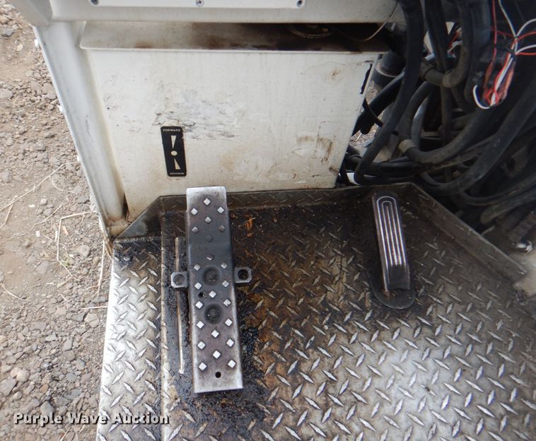 image for item JS9169 Tail Gator 500AWD  forklift