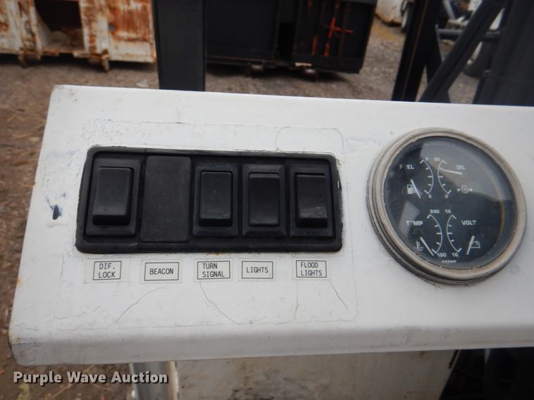 image for item JS9169 Tail Gator 500AWD  forklift