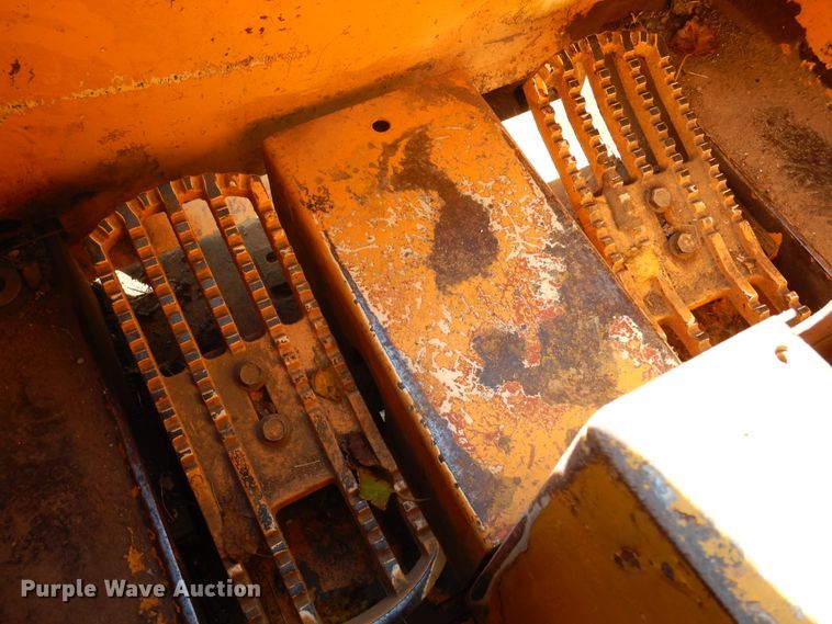 image for item JT9557 Mustang 2040  skid steer loader