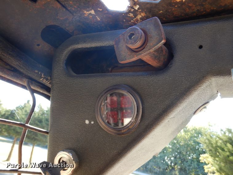 image for item JT9557 Mustang 2040  skid steer loader