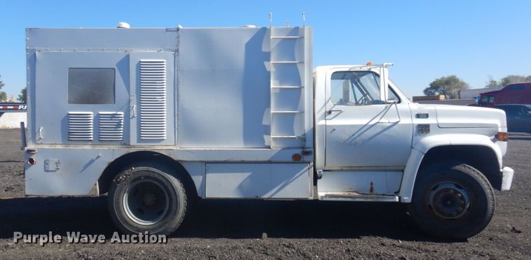 image for item JZ9835 1979 GMC C70  sewer jetter truck