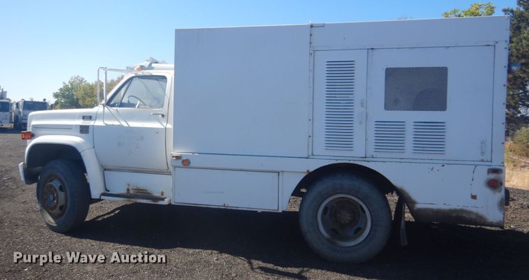 image for item JZ9835 1979 GMC C70  sewer jetter truck