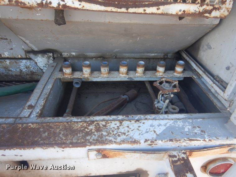 image for item JZ9835 1979 GMC C70  sewer jetter truck