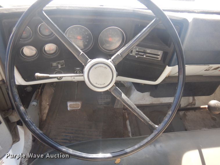 image for item JZ9835 1979 GMC C70  sewer jetter truck