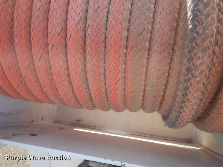 image for item JZ9841 2003 International 7400  digger derrick truck