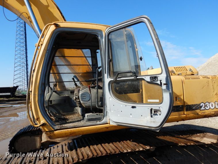 image for item KI9465 John Deere 230LC  excavator