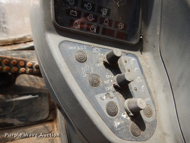 image for item KI9465 John Deere 230LC  excavator