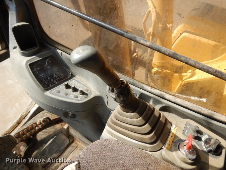 image for item KI9465 John Deere 230LC  excavator