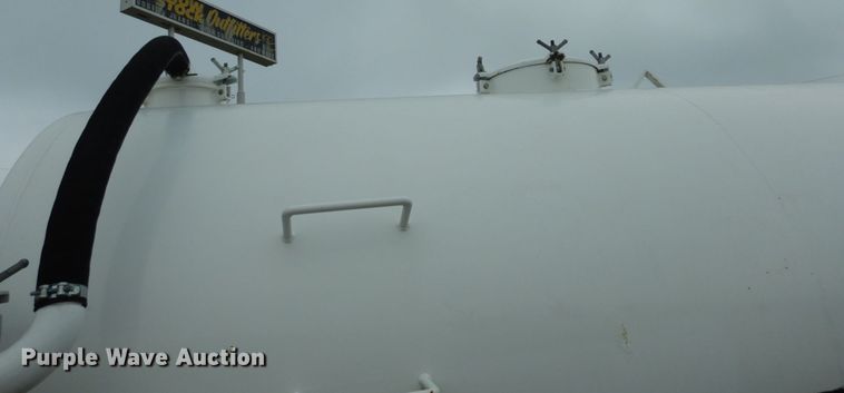 image for item KI9473 2012 International 7400  vacuum truck