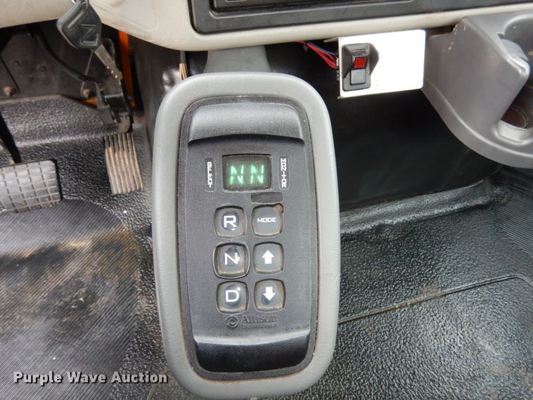 image for item KI9473 2012 International 7400  vacuum truck