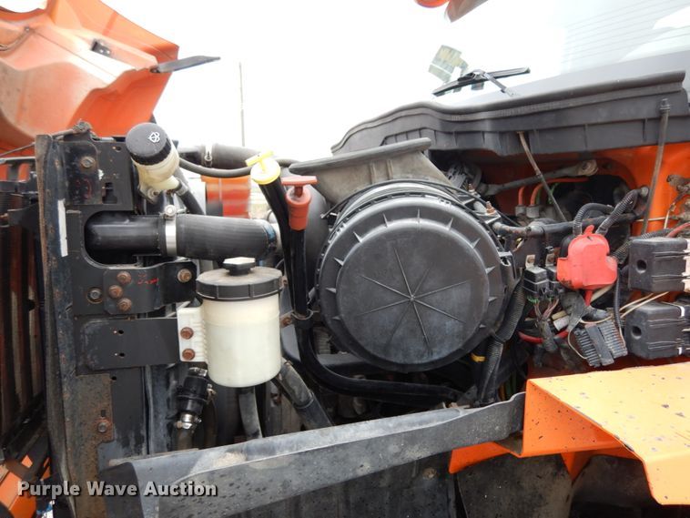 image for item KI9473 2012 International 7400  vacuum truck