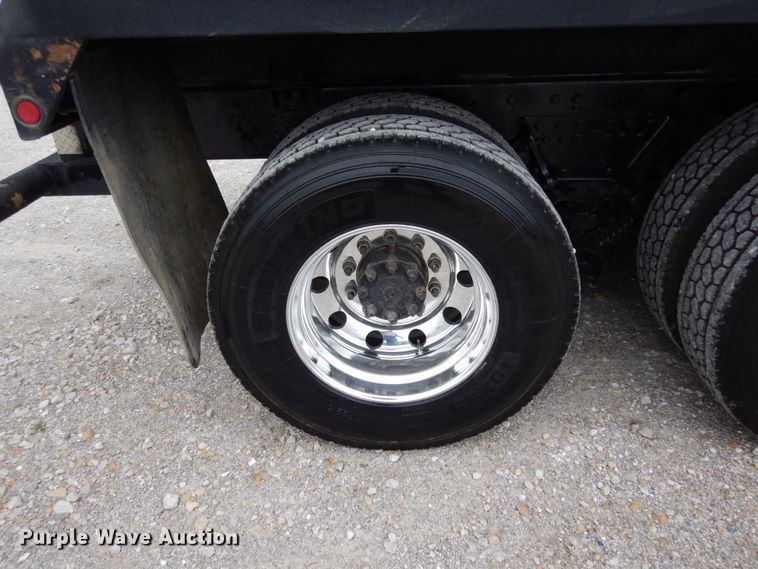 image for item KI9473 2012 International 7400  vacuum truck