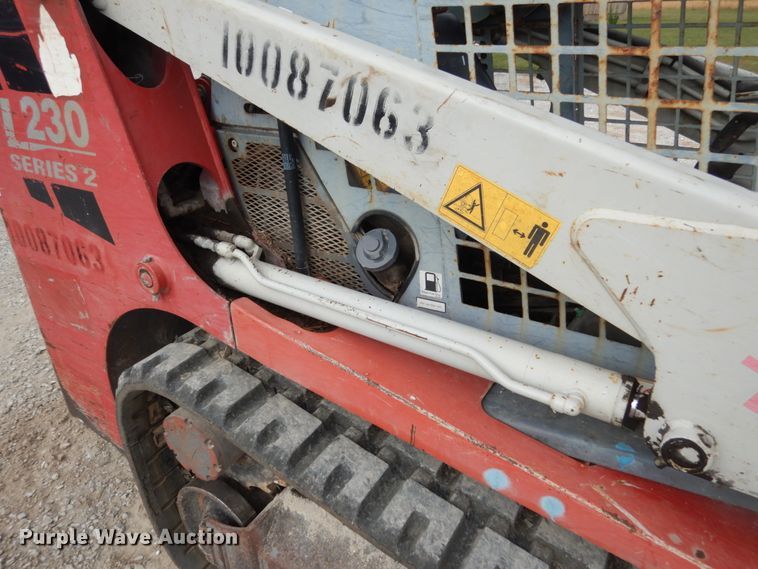 image for item KI9477 2011 Takeuchi TL230  tracked skid steer loader