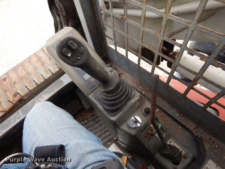 image for item KI9477 2011 Takeuchi TL230  tracked skid steer loader