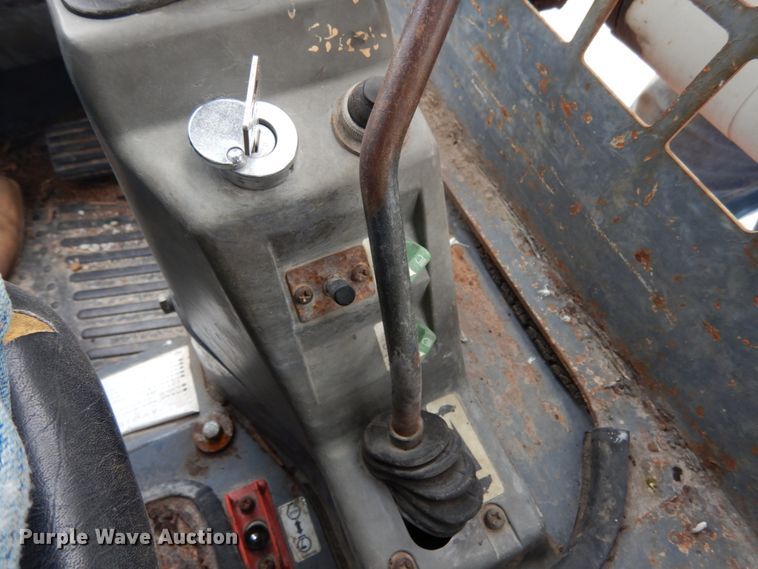 image for item KI9477 2011 Takeuchi TL230  tracked skid steer loader