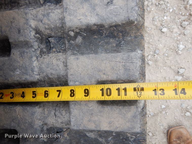 image for item KI9477 2011 Takeuchi TL230  tracked skid steer loader