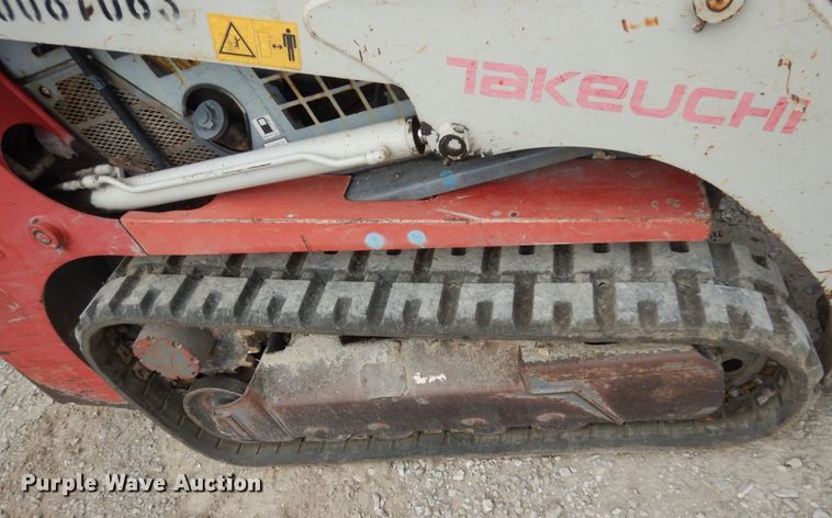 image for item KI9477 2011 Takeuchi TL230  tracked skid steer loader