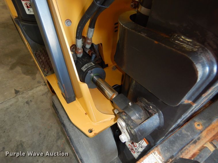 image for item KI9479 2013 Caterpillar 2C6000  forklift