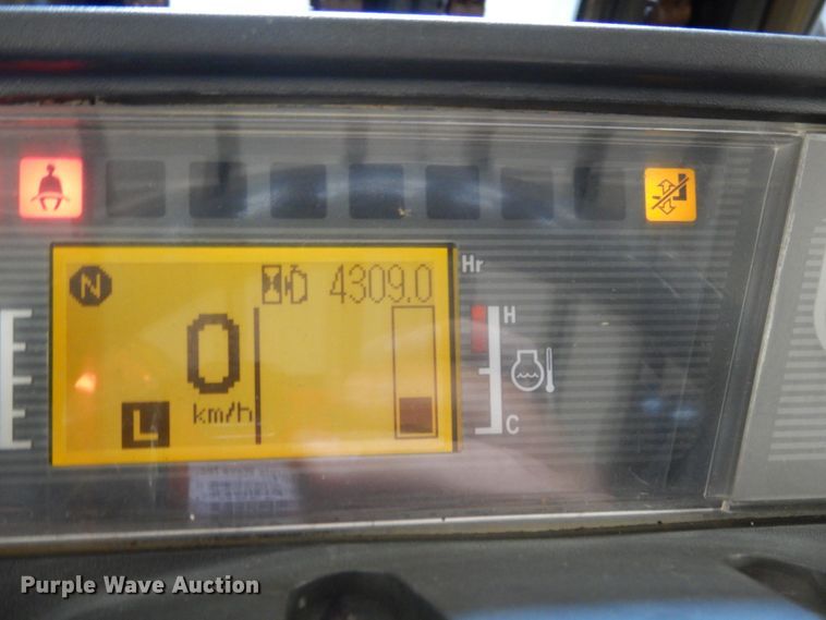 image for item KI9479 2013 Caterpillar 2C6000  forklift