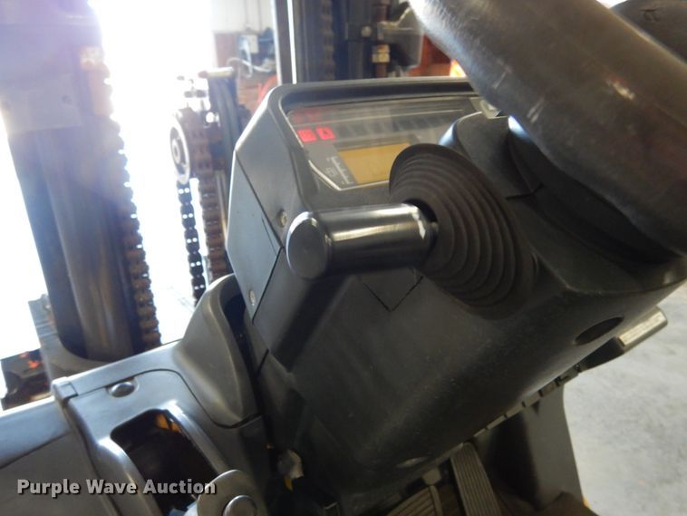 image for item KI9479 2013 Caterpillar 2C6000  forklift