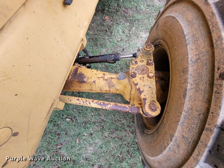image for item KQ9210 Case 580E  backhoe