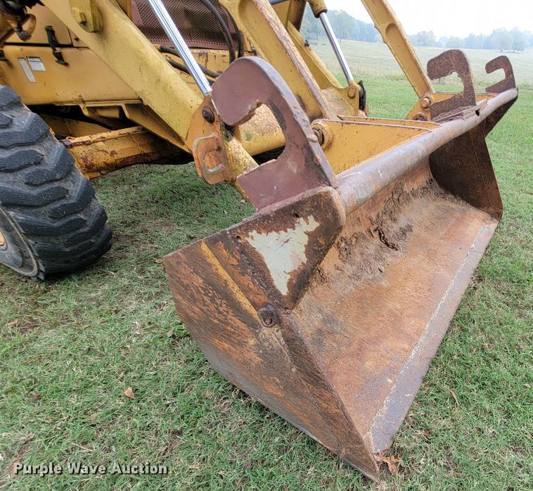 image for item KQ9210 Case 580E  backhoe