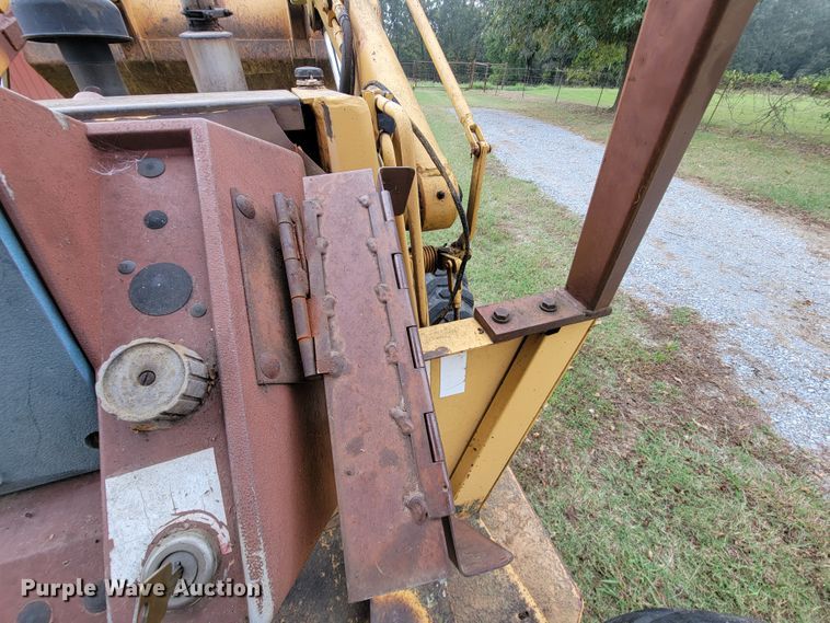 image for item KQ9210 Case 580E  backhoe