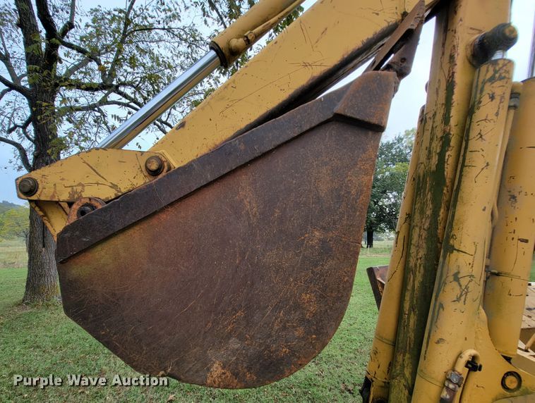 image for item KQ9210 Case 580E  backhoe