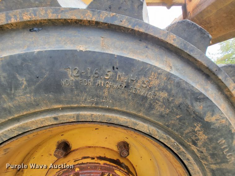 image for item KQ9210 Case 580E  backhoe