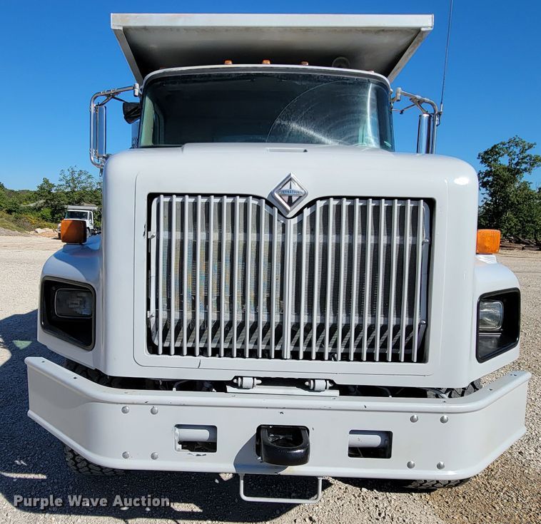 image for item KQ9243 2007 International Paystar 5000  dump truck