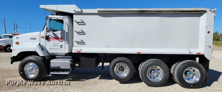 image for item KQ9243 2007 International Paystar 5000  dump truck