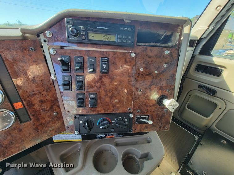 image for item KQ9243 2007 International Paystar 5000  dump truck