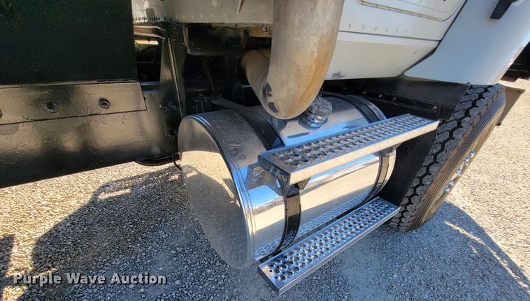 image for item KQ9243 2007 International Paystar 5000  dump truck