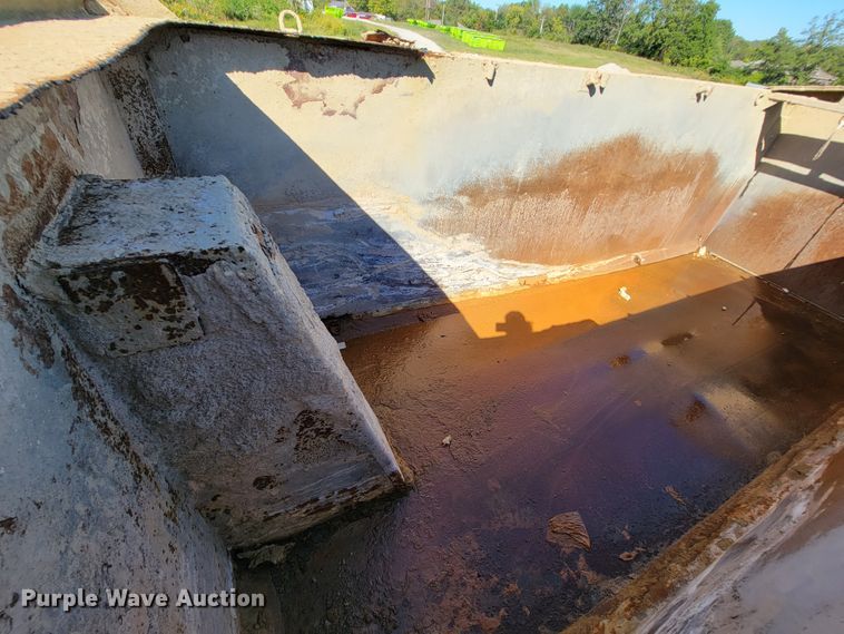 image for item KQ9243 2007 International Paystar 5000  dump truck