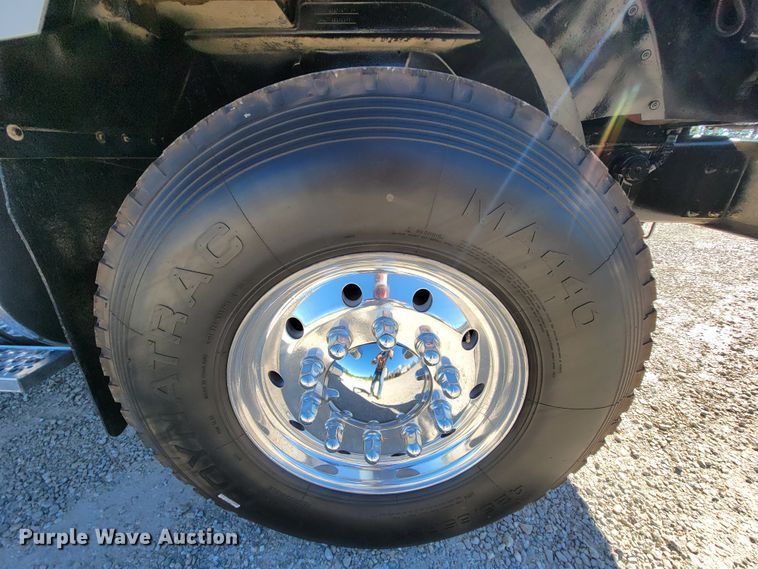 image for item KQ9243 2007 International Paystar 5000  dump truck