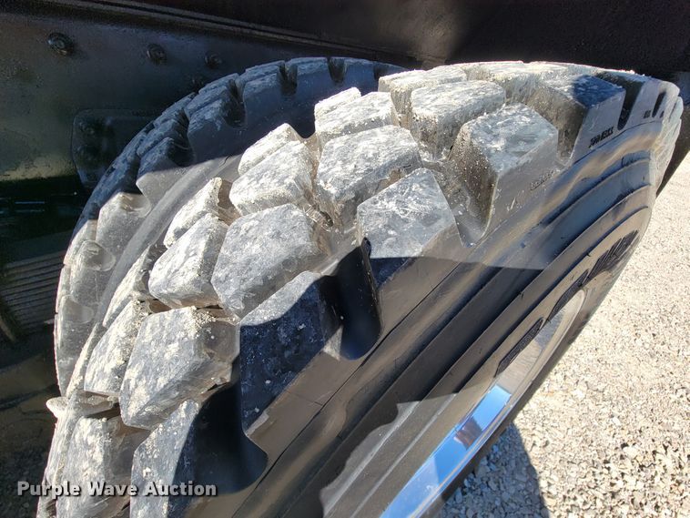 image for item KQ9243 2007 International Paystar 5000  dump truck