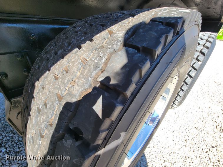 image for item KQ9243 2007 International Paystar 5000  dump truck