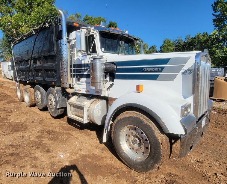 image for item KQ9251 1995 Kenworth W900  dump truck