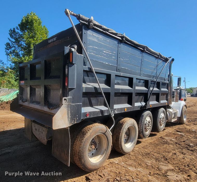 image for item KQ9251 1995 Kenworth W900  dump truck