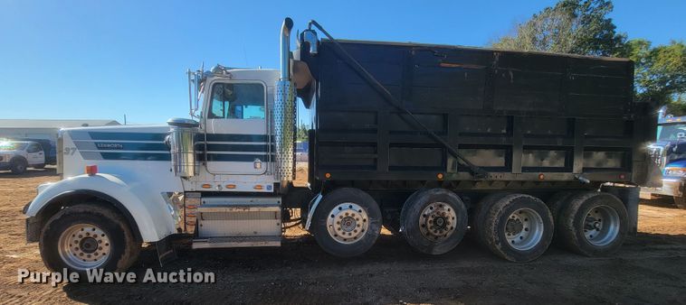 image for item KQ9251 1995 Kenworth W900  dump truck