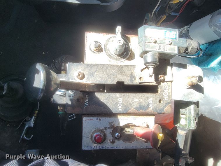 image for item KQ9251 1995 Kenworth W900  dump truck