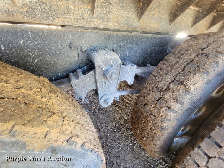 image for item KQ9251 1995 Kenworth W900  dump truck