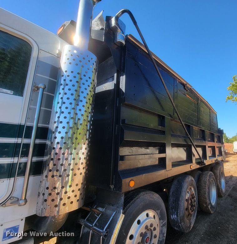 image for item KQ9251 1995 Kenworth W900  dump truck