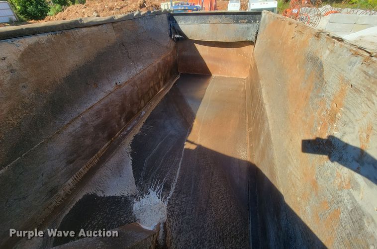 image for item KQ9251 1995 Kenworth W900  dump truck