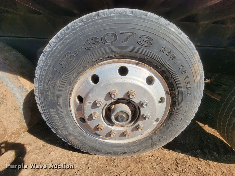 image for item KQ9251 1995 Kenworth W900  dump truck